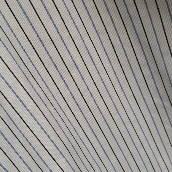 Van Heusen button down - Picture 6 of 6